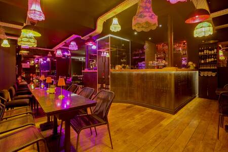 Tara Tata, Bar Paris Les Halles #0