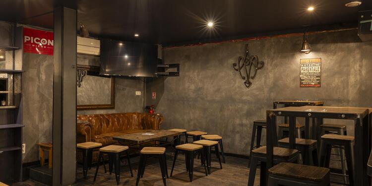 Le Mammouth Bar, bar