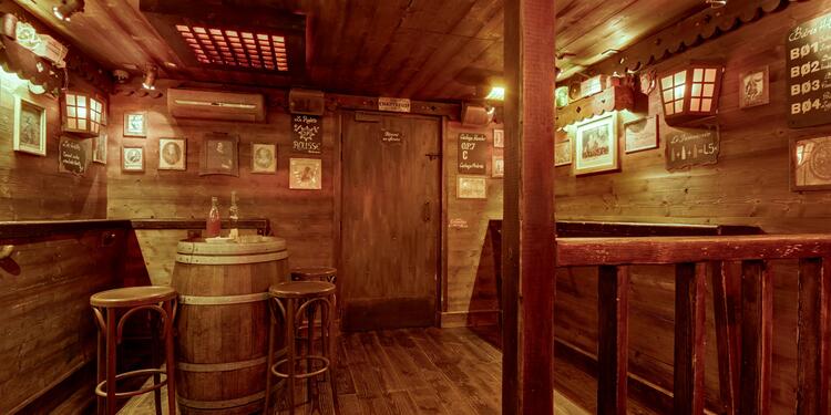 Le Barberousse (Paris), bar