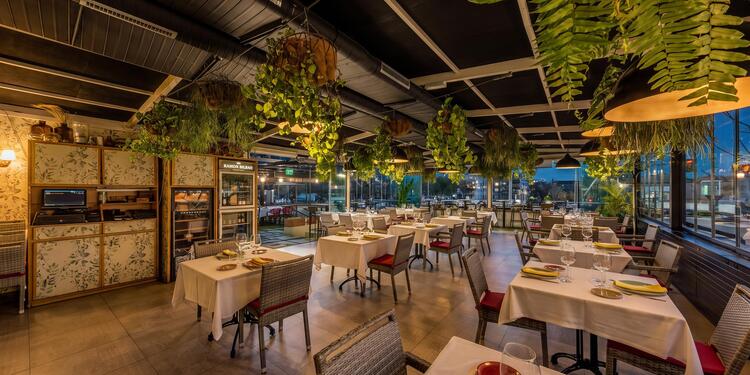 Uval Madrid, restaurant