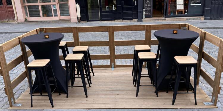 UTOPIA, bar