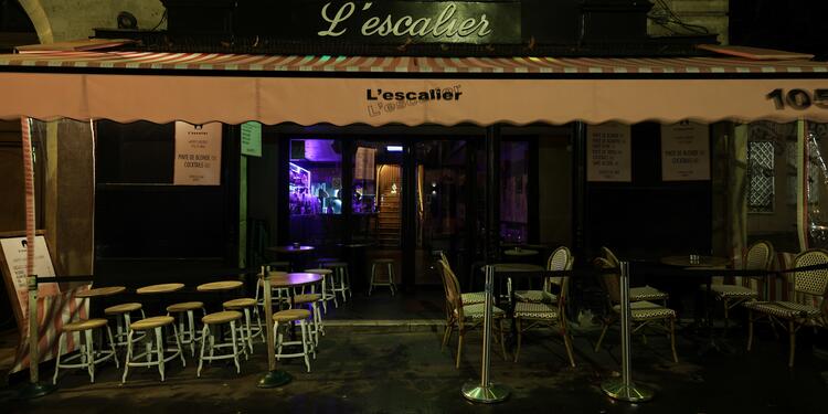 L'escalier, bar