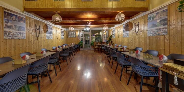 Ashourya Boulevard National, restaurant