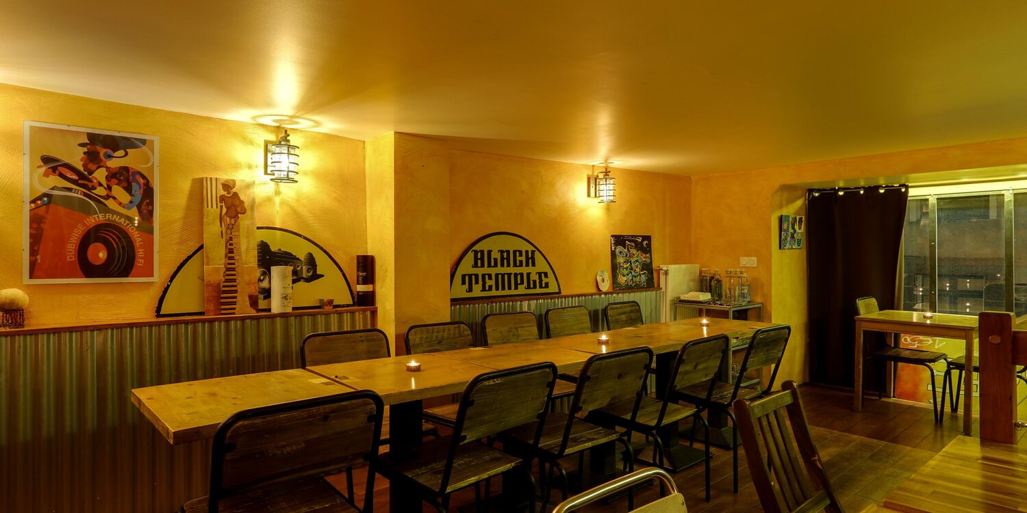 Black Temple Food, bar