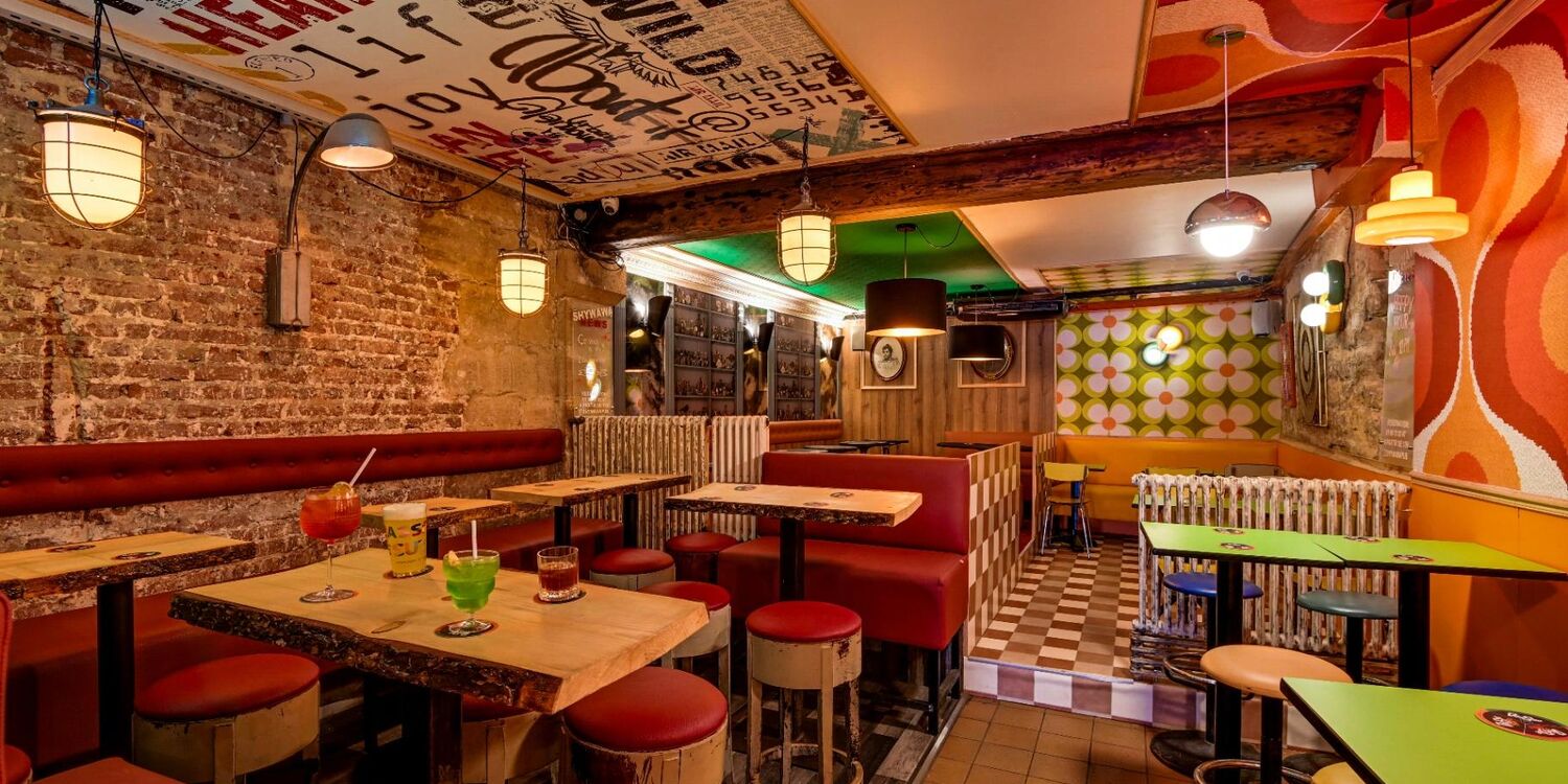 Le Shywawa, bar