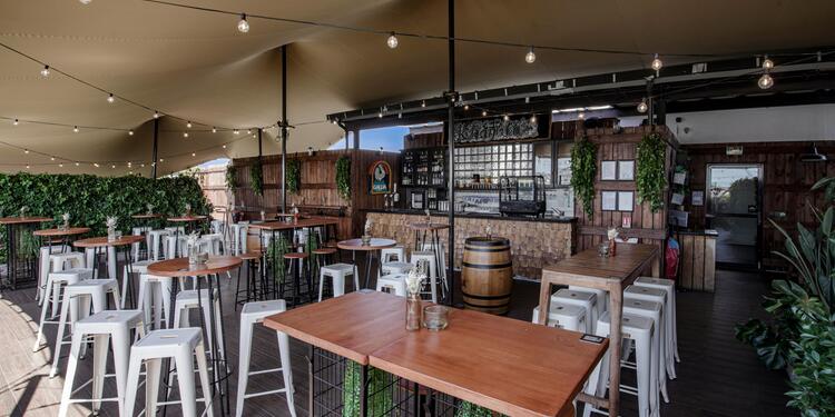 Khayma Rooftop, bar