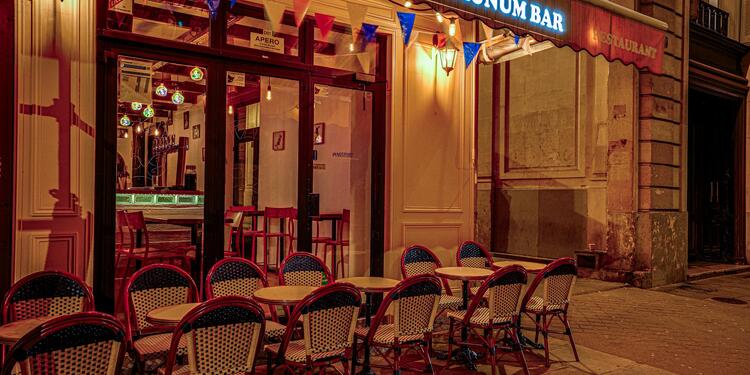 Magnum Bar, bar
