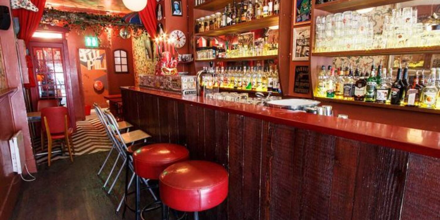Pili Pili, bar
