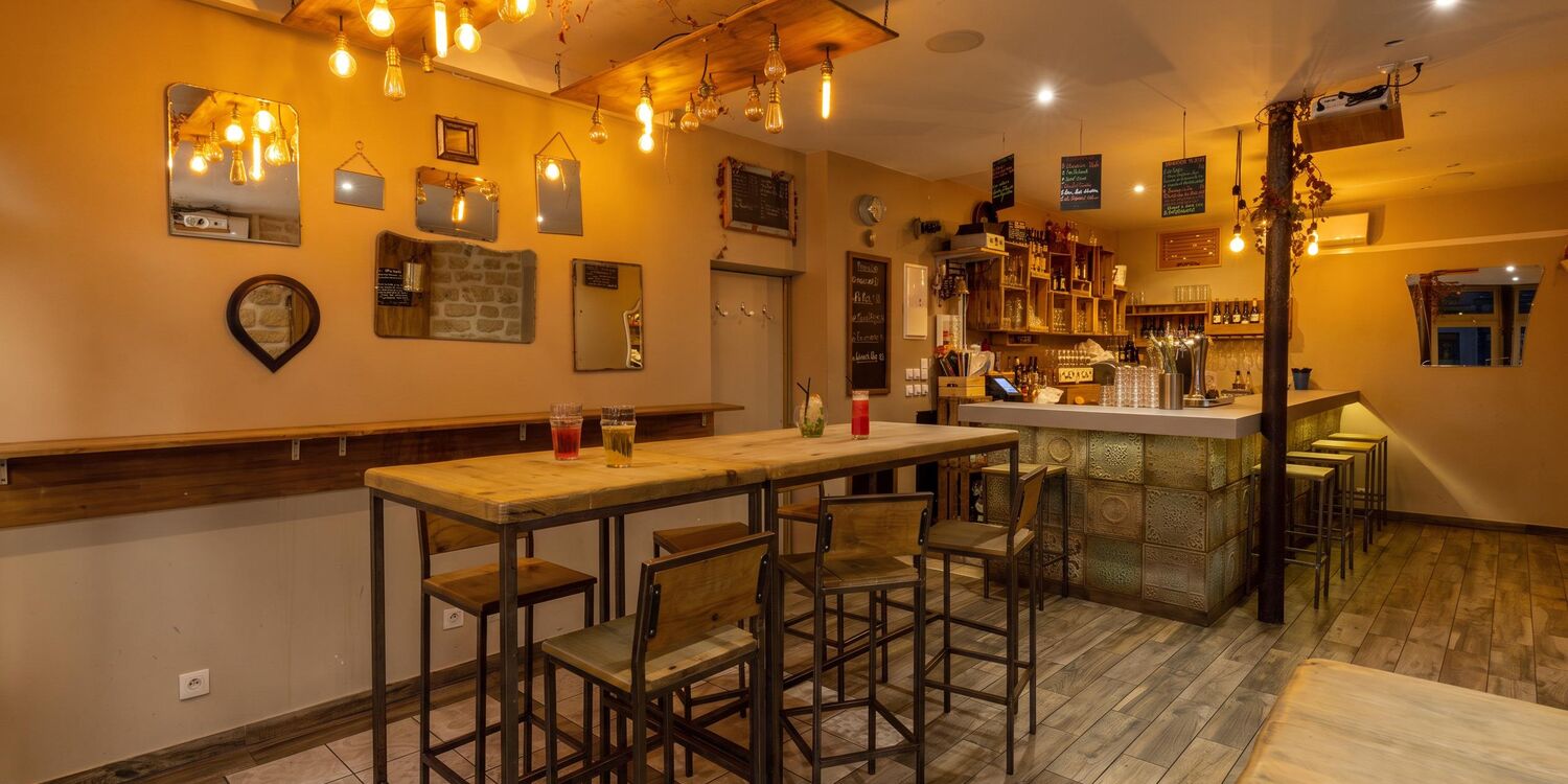 Le Mi.K.Do, bar