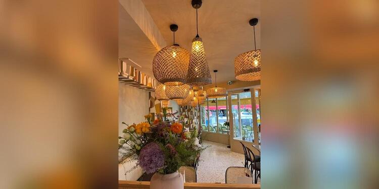 Le Paris Café, restaurant