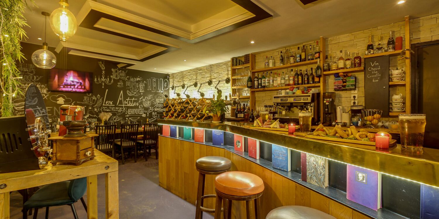Les Artistes, bar
