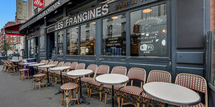Les Frangines, bar