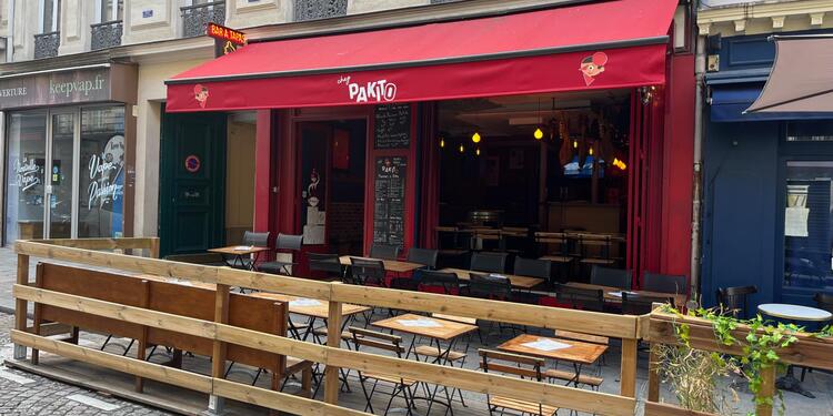 Pakito, bar