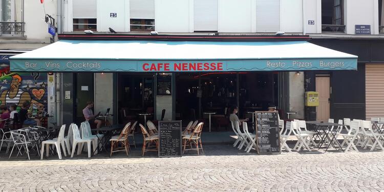 Café Nenesse, bar