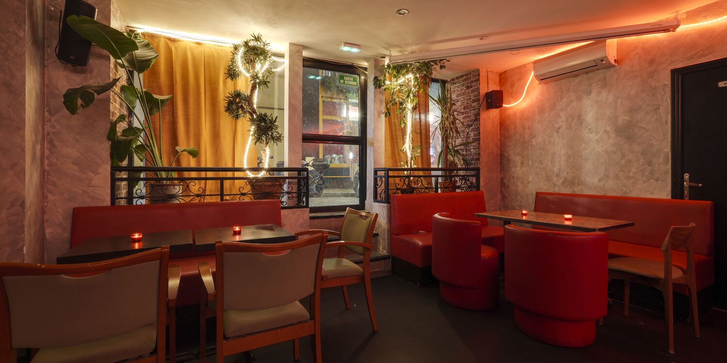 Aux Noctambules, bar