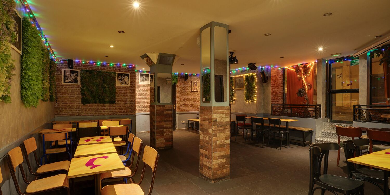 Aux Noctambules, bar