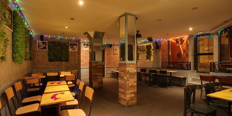 Aux Noctambules, bar