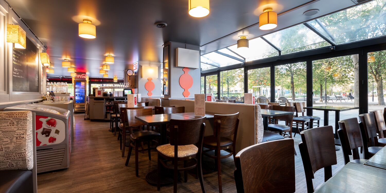 Bistro du parc, bar