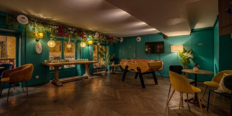 Chenavard, bar