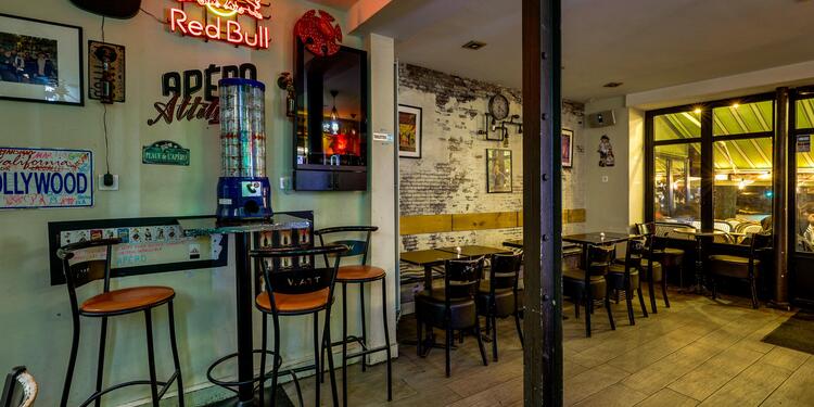 L'Apéro, bar