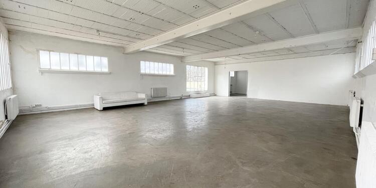 JUNE STUDIO, rental_room