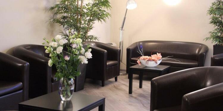 Kyriad Menton (fermé), rental_room