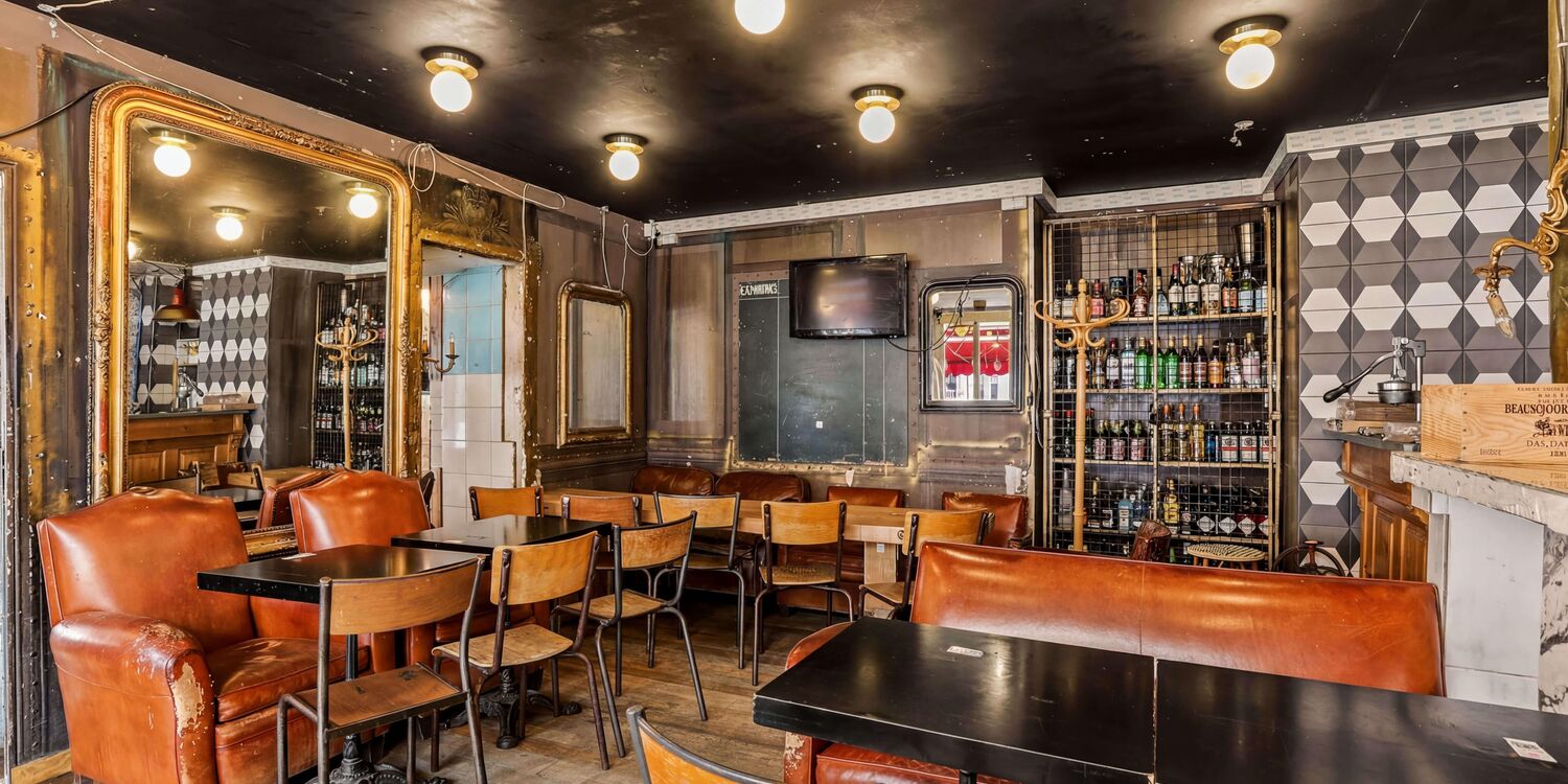 Le 138, bar