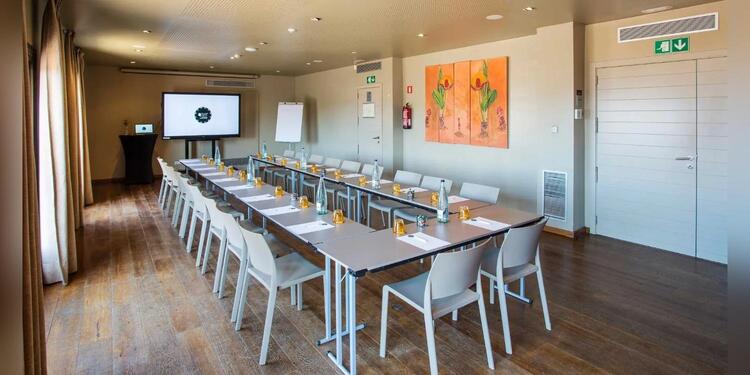 Qgat Restaurant, Events & Hotel, rental_room
