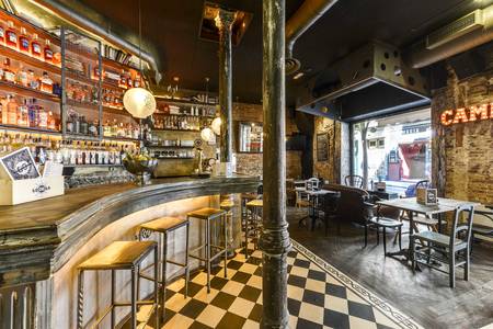 Lola 09, Bar Madrid Justicia  #0