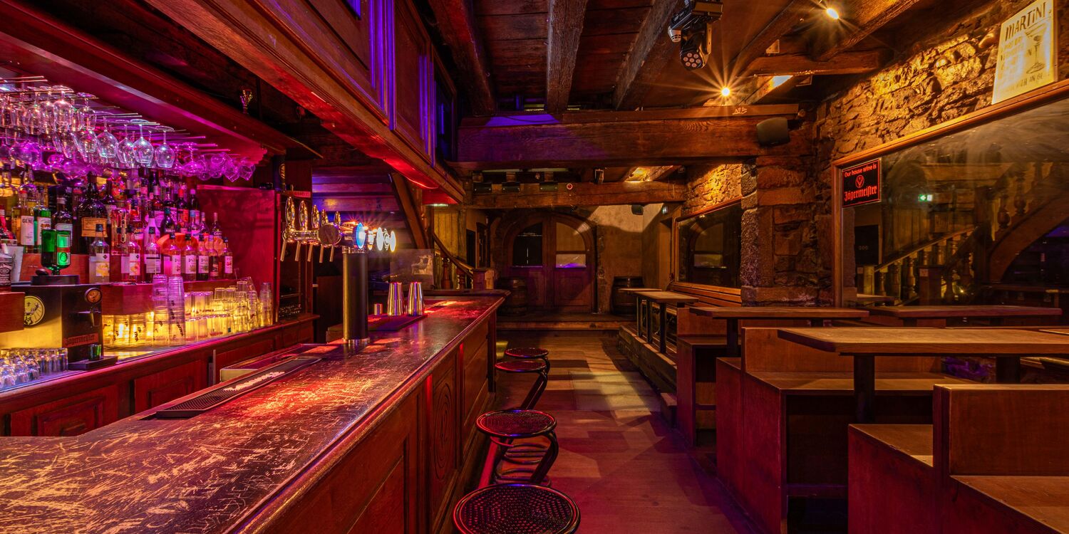 Le 42, bar