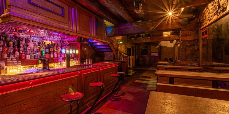 Le 42, bar