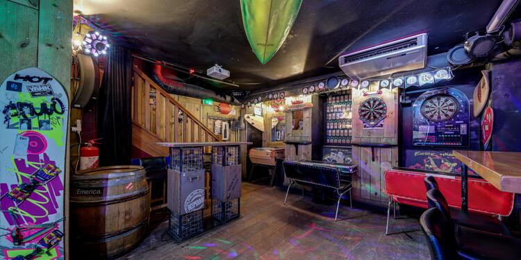 Le Rockstar Café, bar