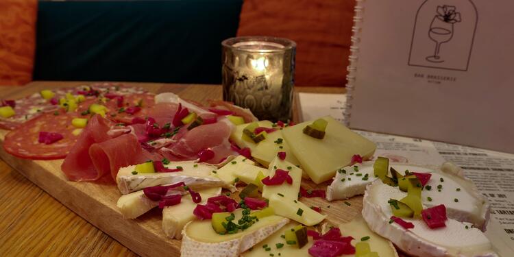 Le Mademoiselle, bar