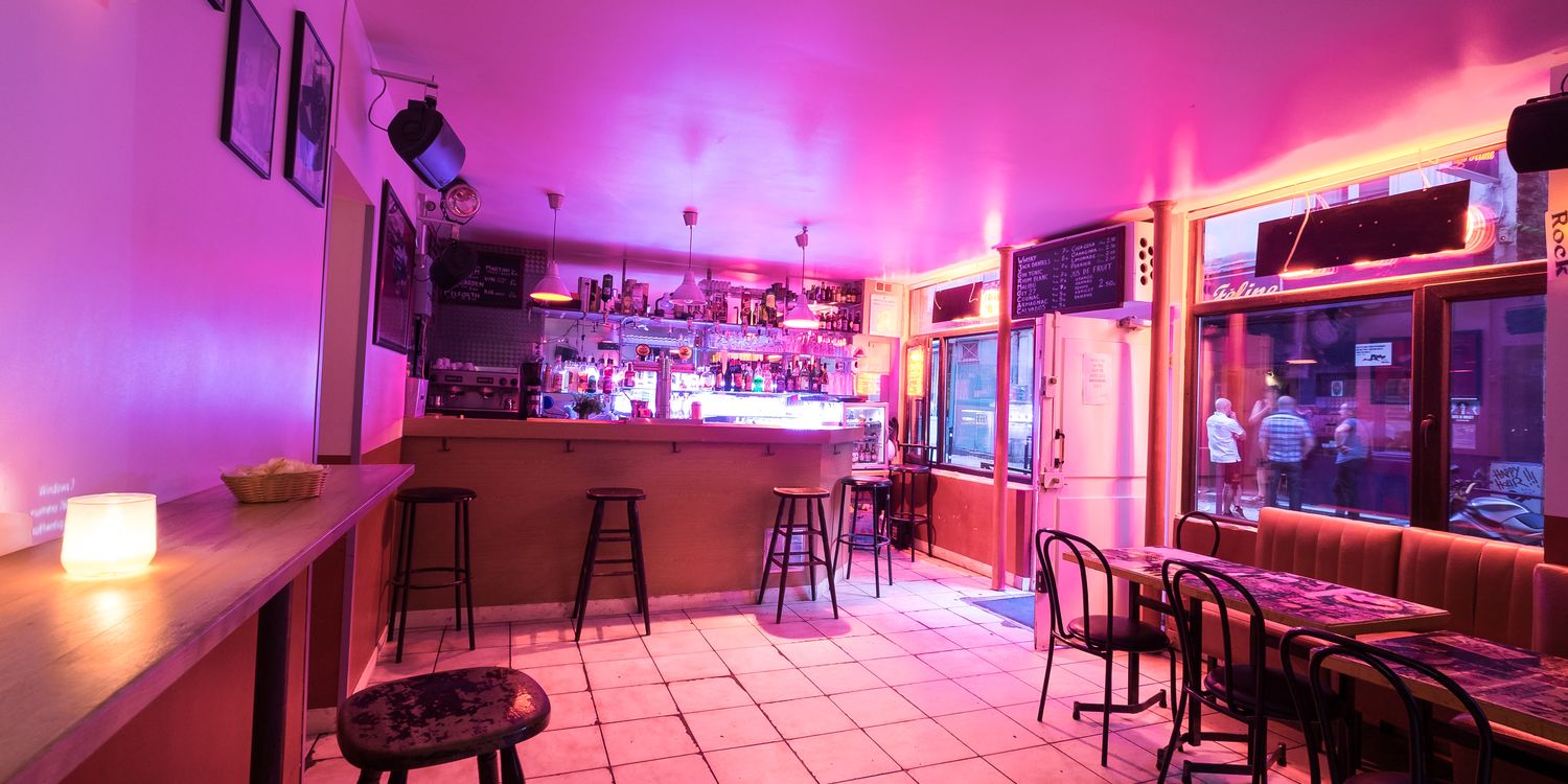 Ter Mer, bar