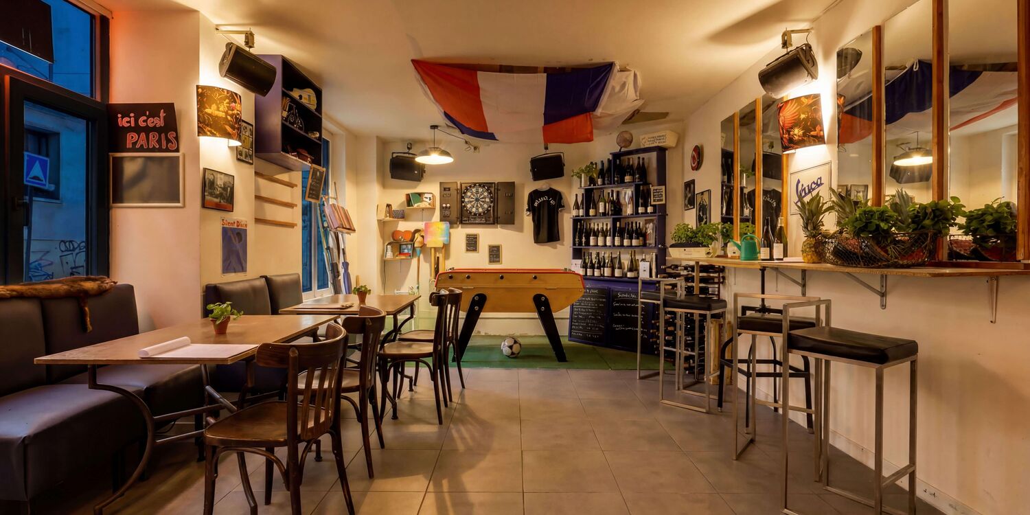Ter Mer, bar