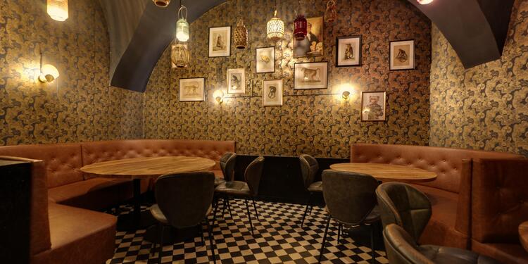 The Monkey Pub, bar
