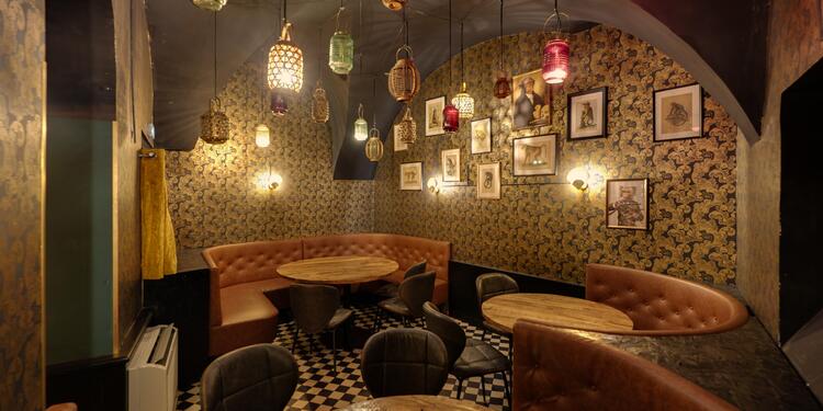 The Monkey Pub, bar
