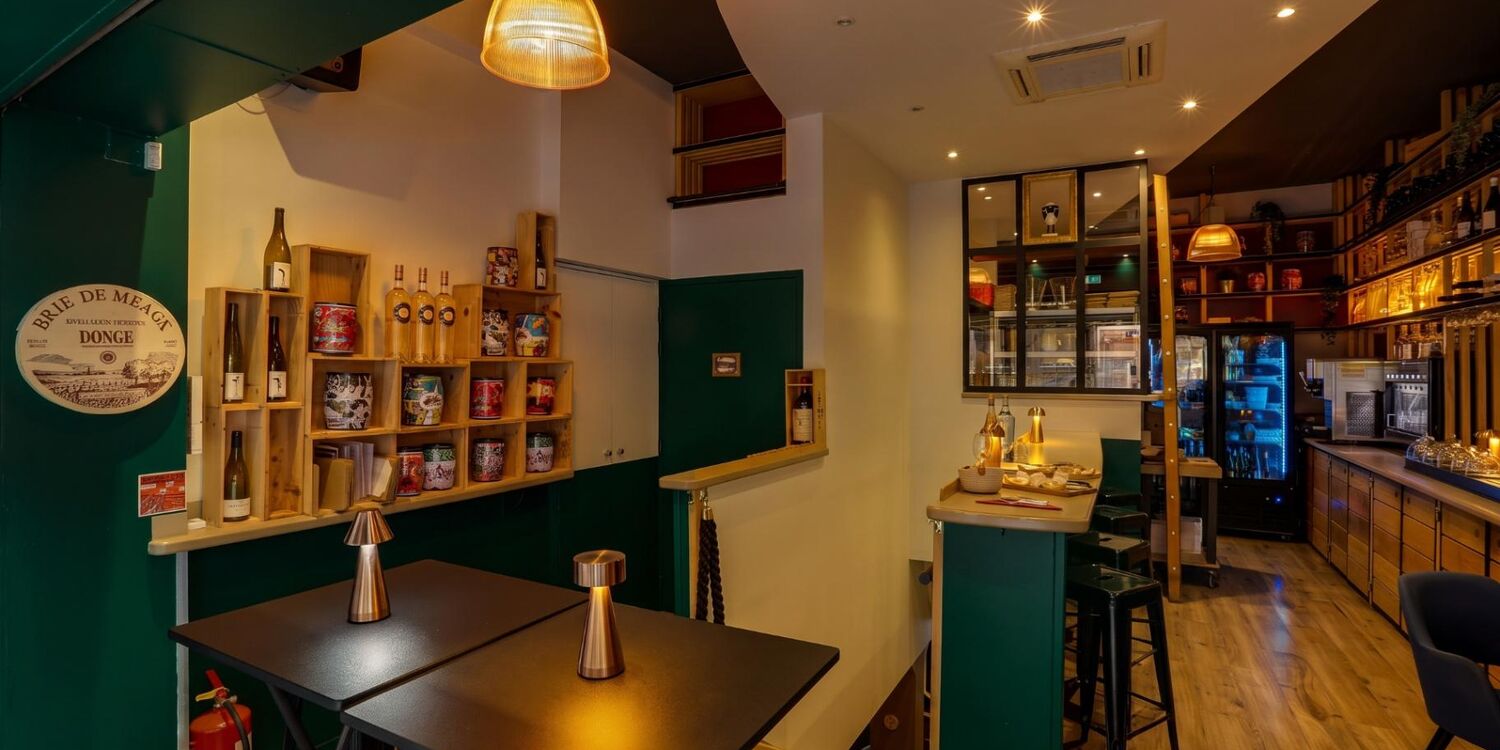 Tyrosine (Ex Le 5 Wine Bar), bar