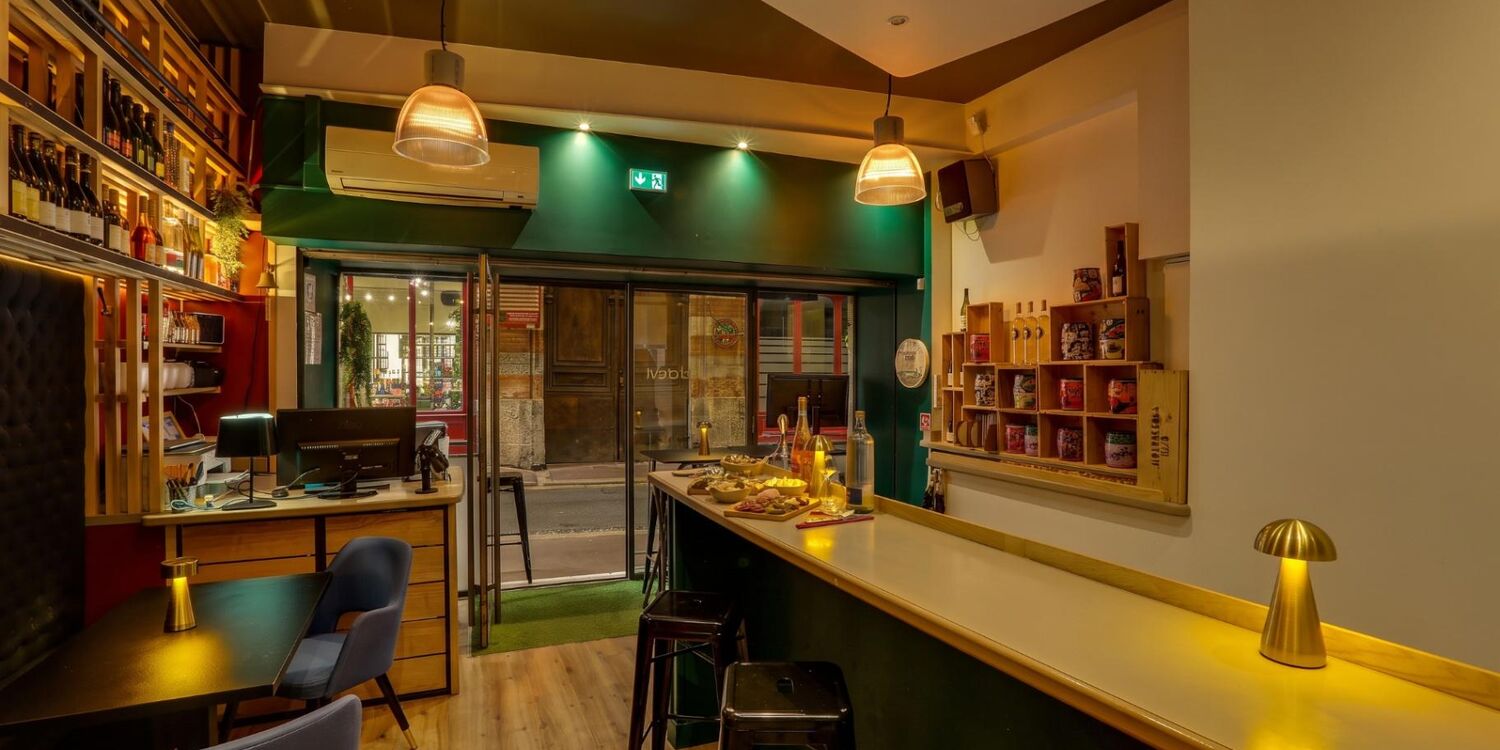 Tyrosine (Ex Le 5 Wine Bar), bar