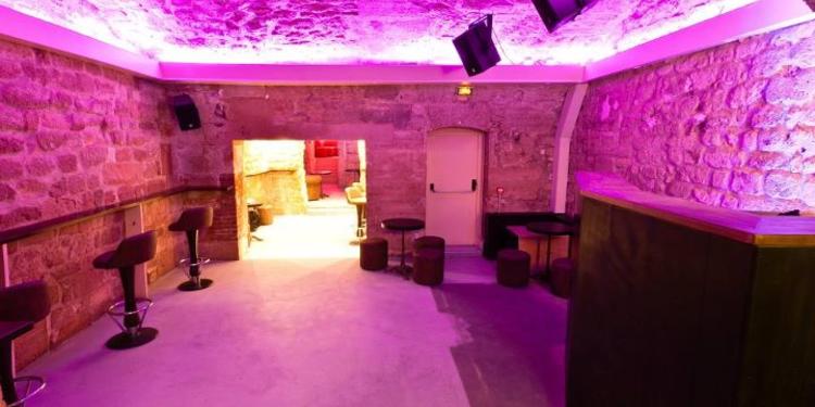 NightArt (ex : Le Jammin Bar), rental_room