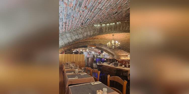 Cave Du Roy, restaurant