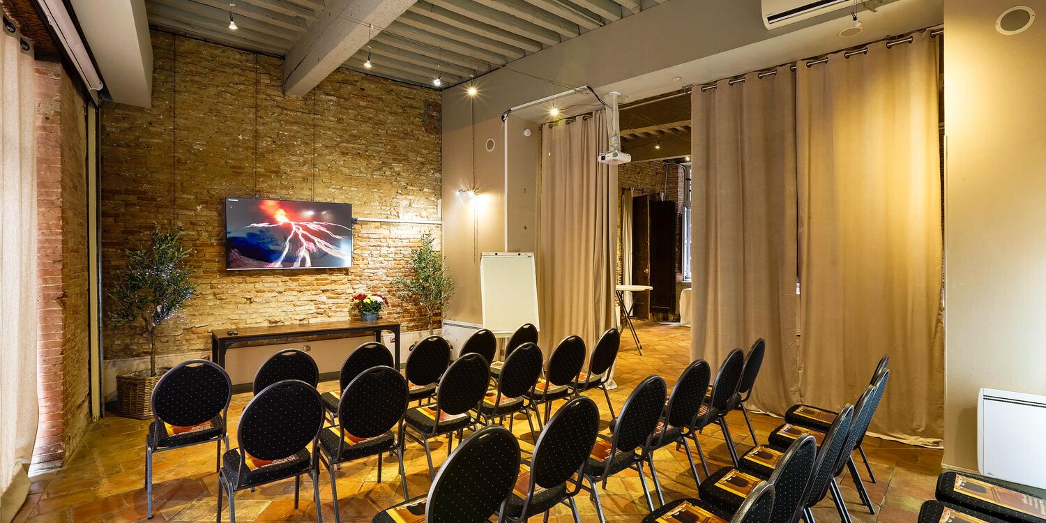 Salon de Marvejol, rental_room