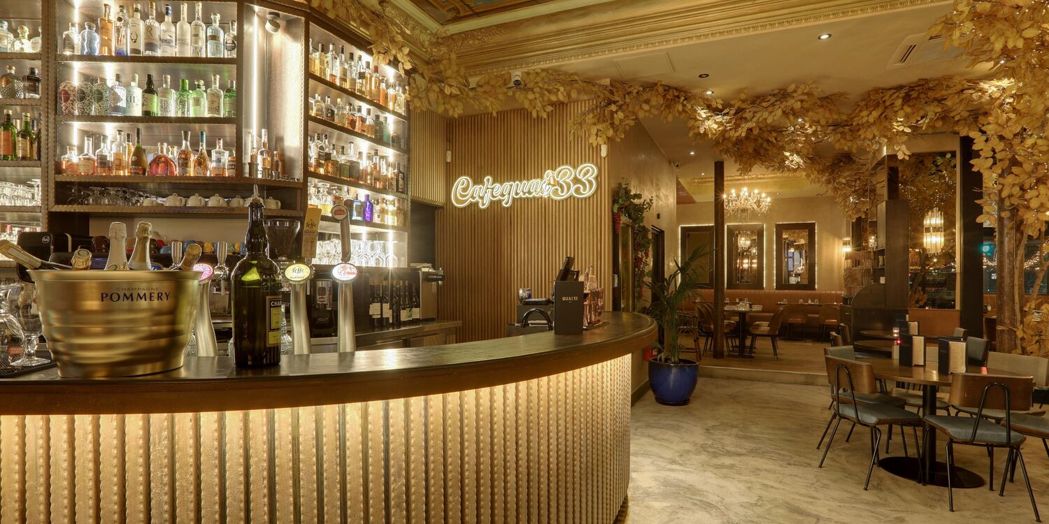 Café Quai 33, bar