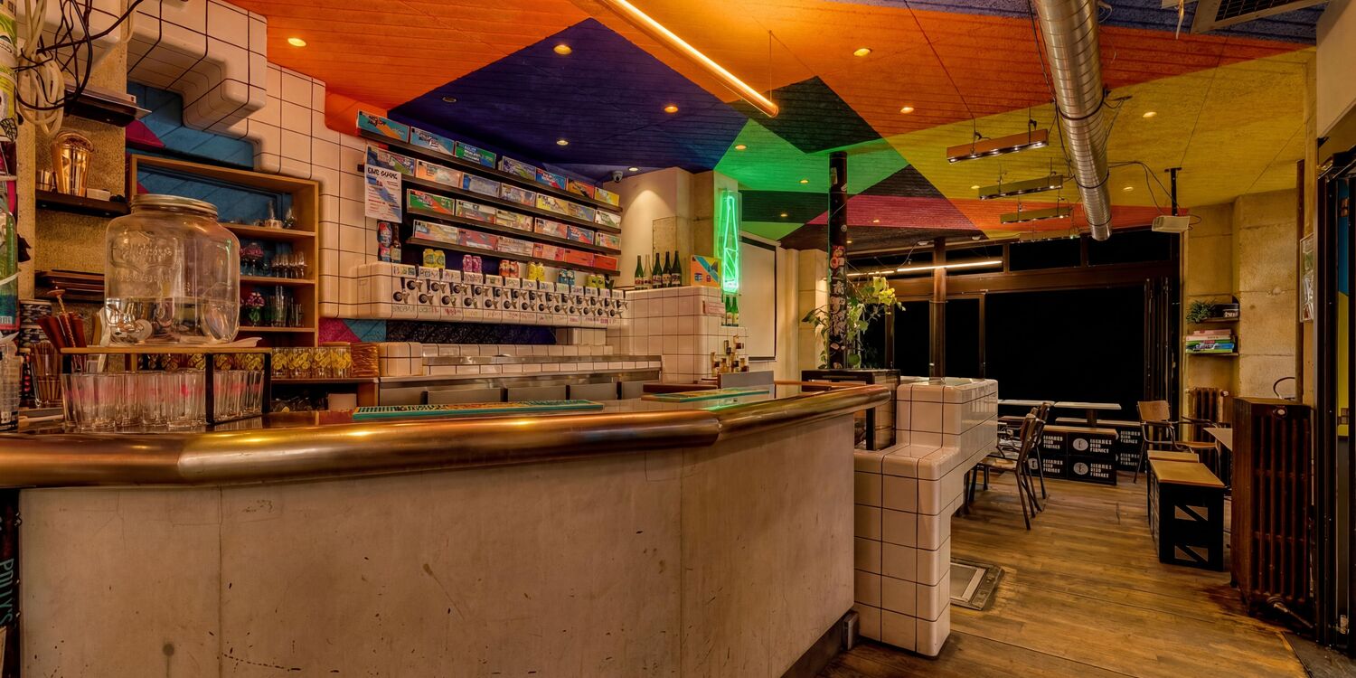 BBP Canal, bar