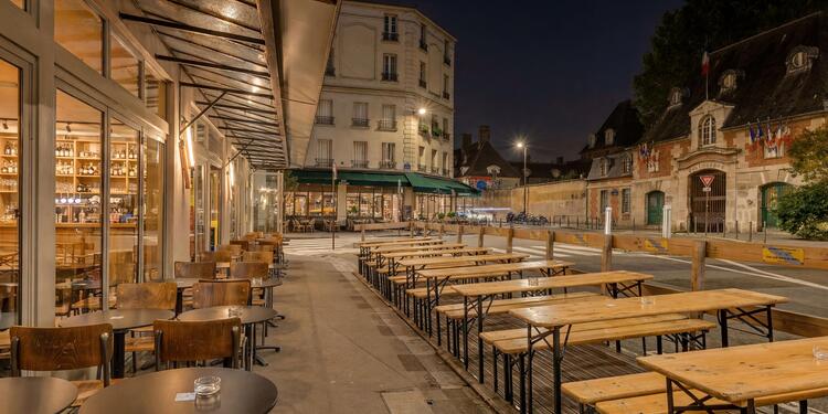 BBP Canal, bar