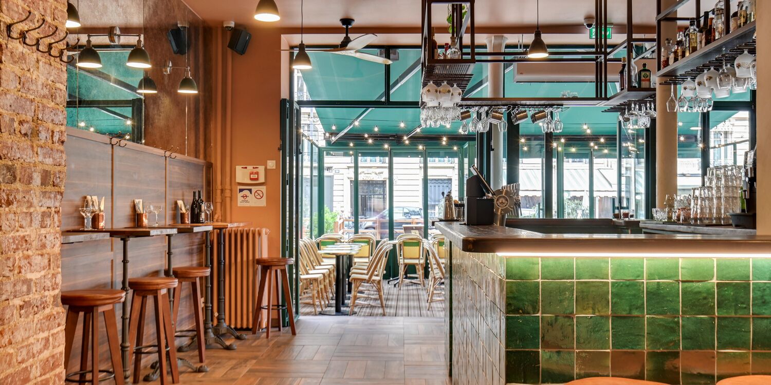 La Cabane 47, bar