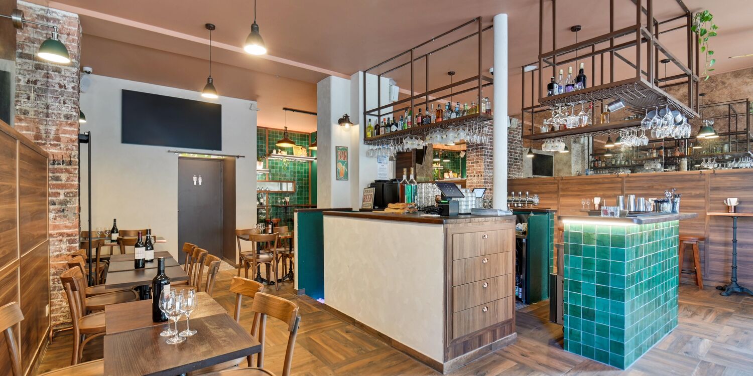 La Cabane 47, bar