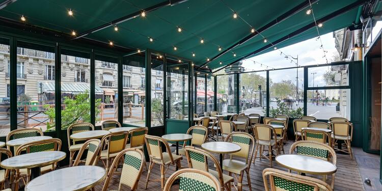La Cabane 47, bar