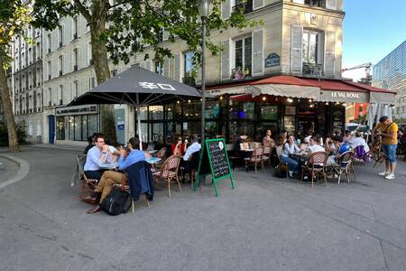 Le Val Royal, Bar Paris Croulebarbe #0