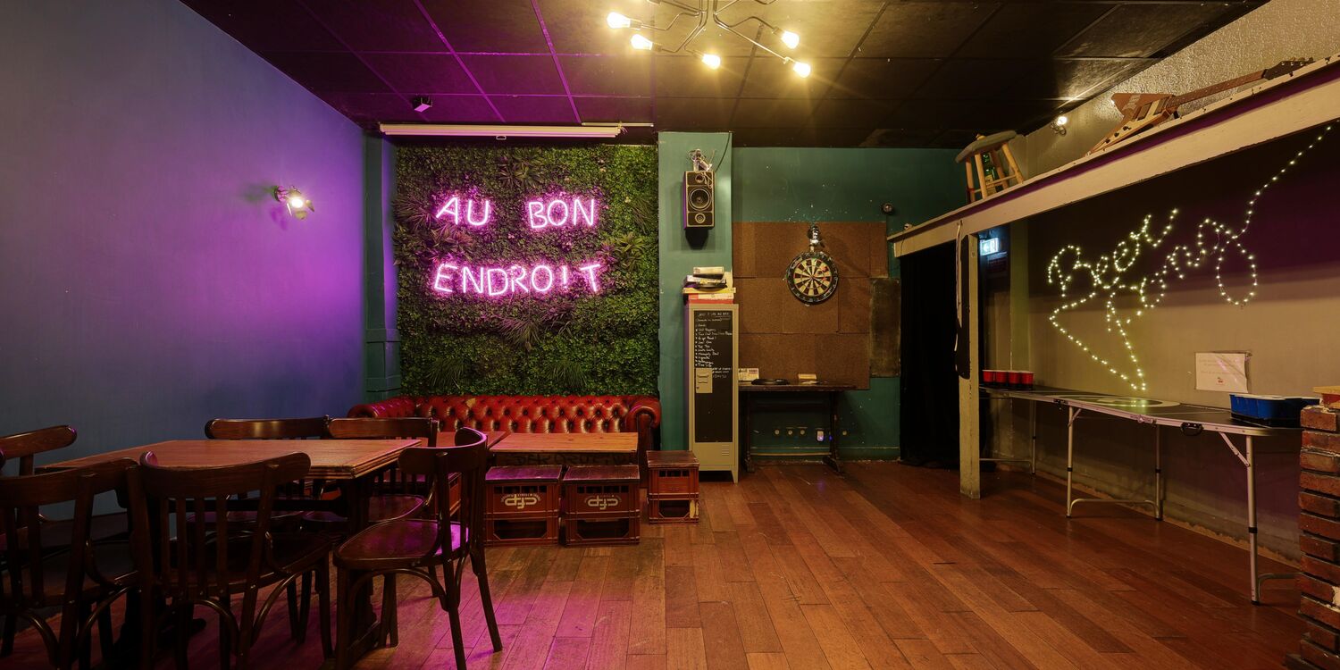 Au Bon Endroit Bar, bar